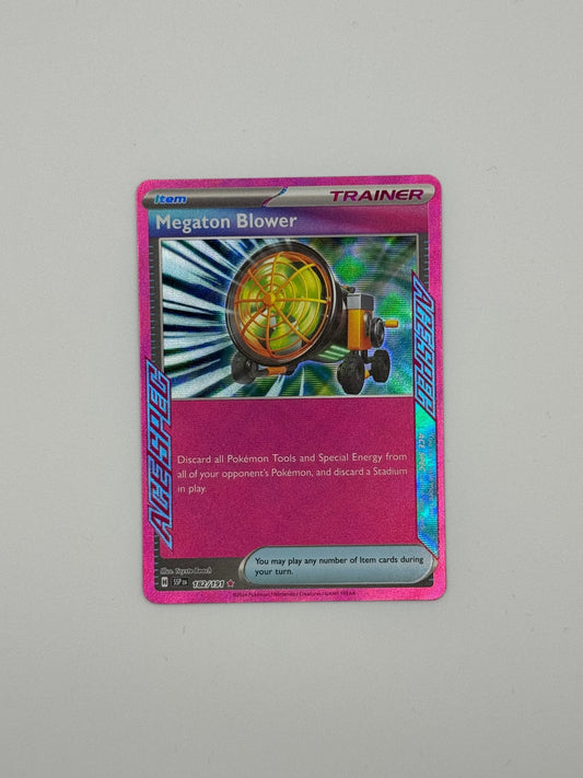 Pokémon-Karte Megaton Blower (Trainer Gallery) mit violettem Rand, vollflächiger Grafik